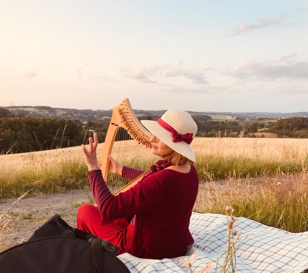Vollmondkräuterwanderung mit Harfenklang